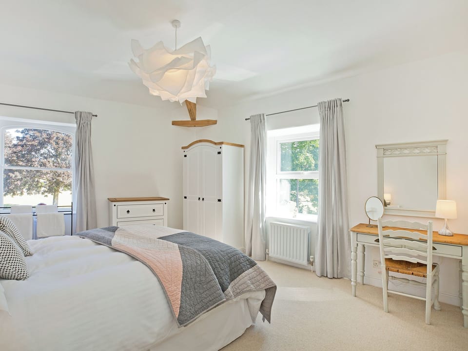 Light and airy double bedroom | Duck Cottage, Gargrave