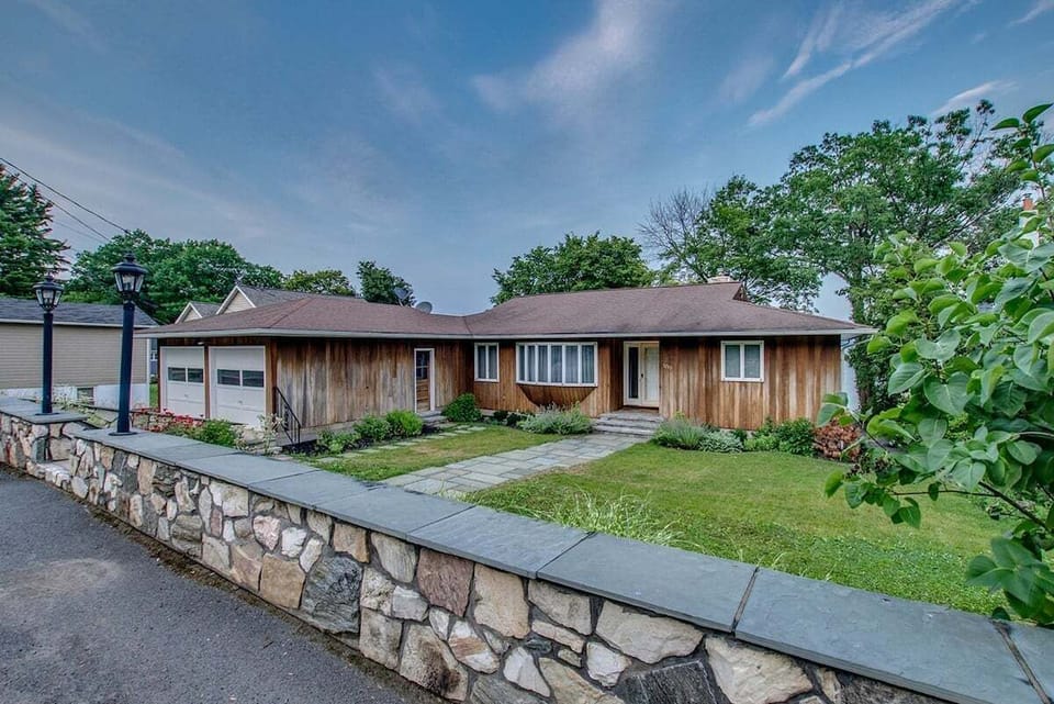 Front entry to the house