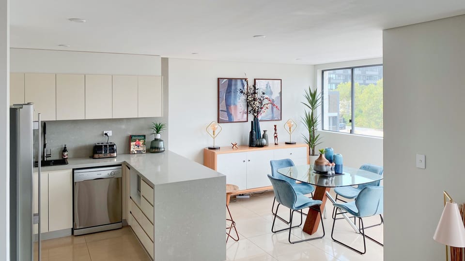 kitchen & dining area