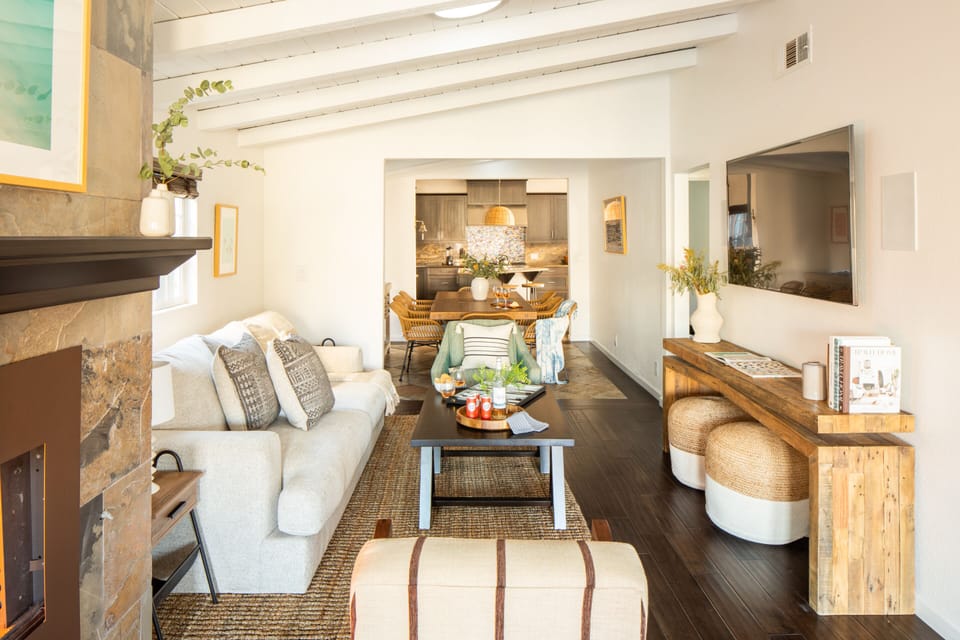 Living area.
