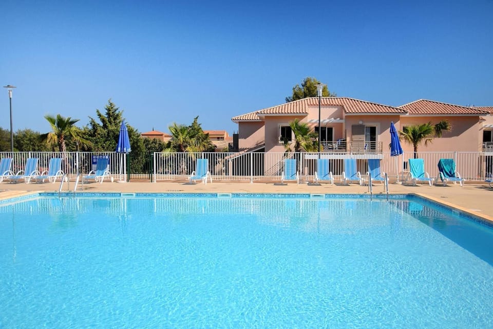 Holiday Home Swimming Pool