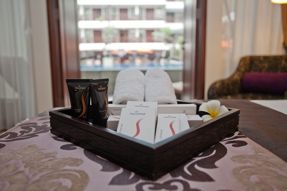 Deluxe Room, Pool Access (Deluxe Room, Pool Access) | Premium bedding, in-room safe, desk, blackout drapes