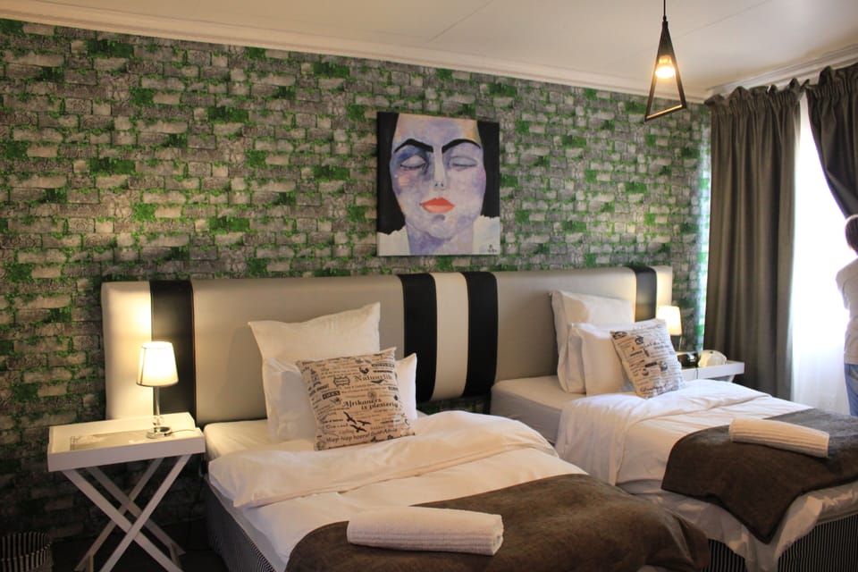 Penguin B | Egyptian cotton sheets, premium bedding, individually decorated