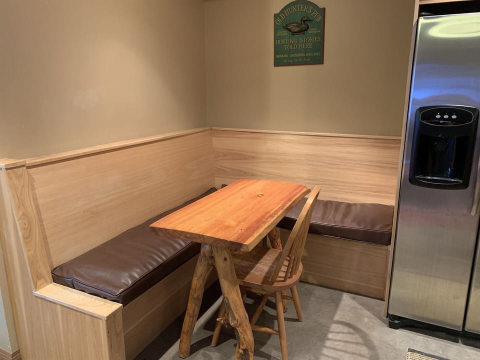 Breakfast Area | Lower Level