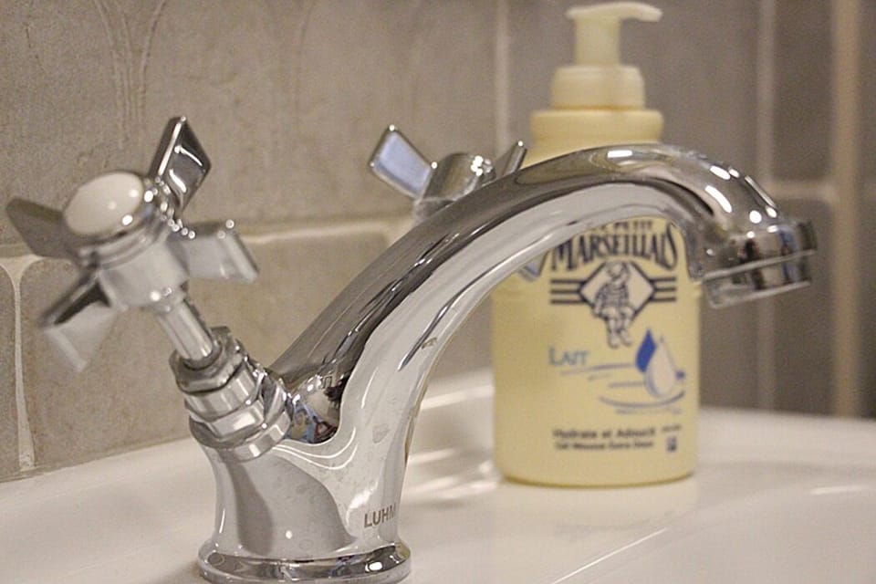 Bathroom detail.
