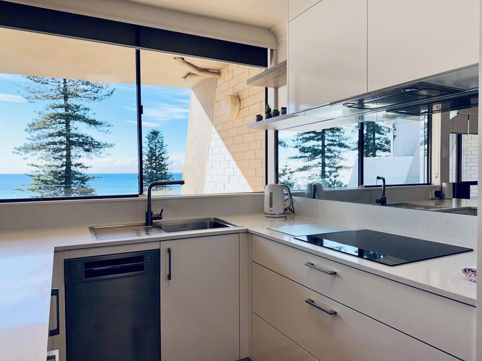Standard Apartment, 2 Bedrooms, Ocean View | Private kitchen | Microwave, electric kettle