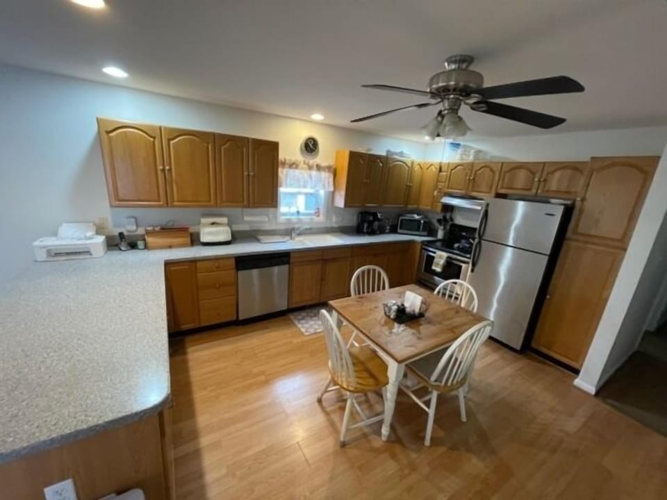 Eat in Kitchen