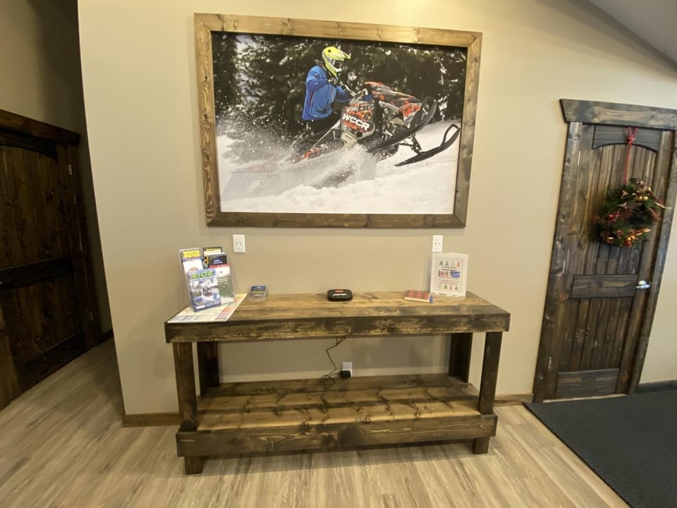 Timber Lodge Cabin Rental (485)