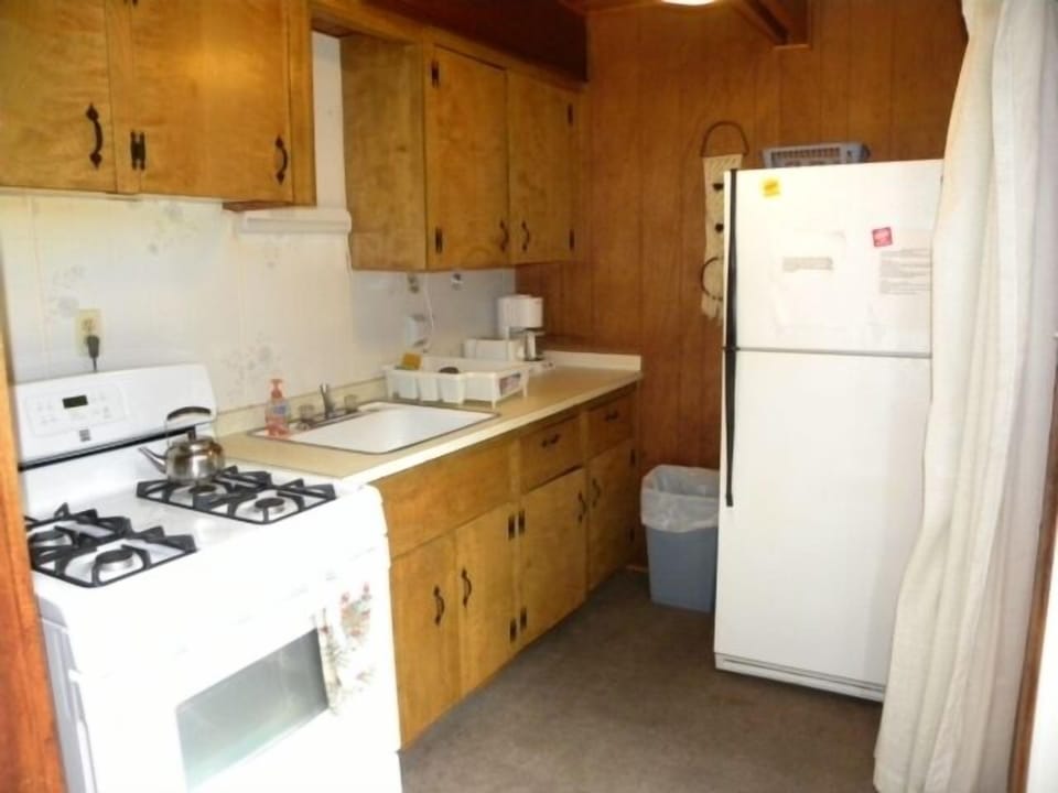 Full Kitchen