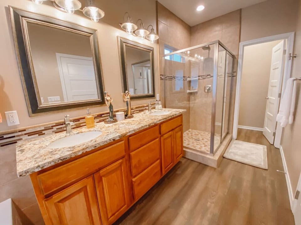 Upstairs Master Suite Bathroom