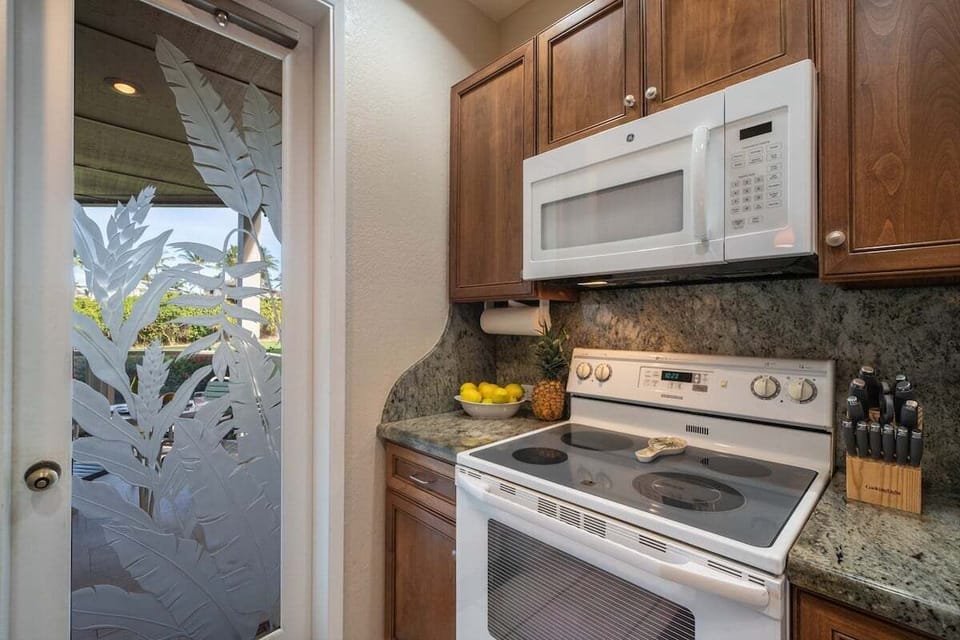 Enjoy cooking home-cooked meal in your fully equipped kitchen
