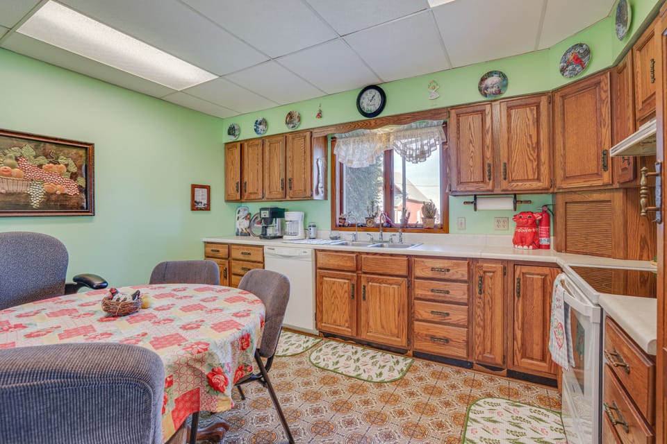 Kitchen | Cooking Basics | Drip Coffee Maker | Dishwasher