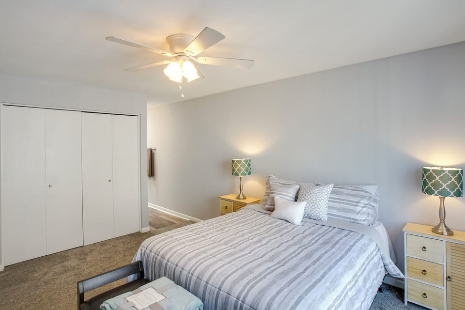 Bedroom 1 | Queen Bed | En-Suite Bathroom
