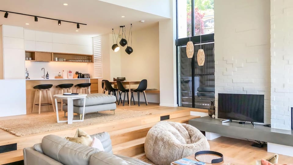 Stylish modern decor 