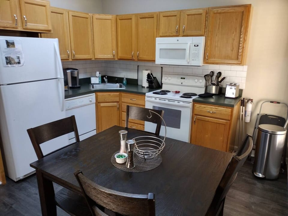 Fully stocked kitchen! 
Everything from plates & silverware to baking sheets & mixing bowls!