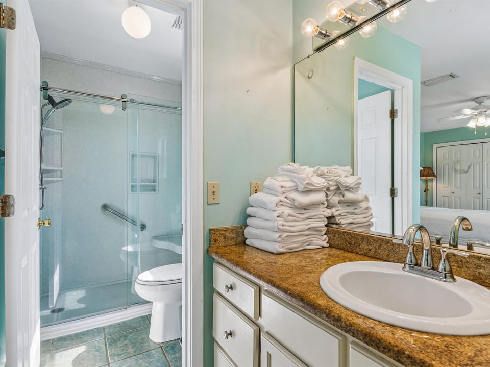 Primary Bedroom - Walk-In Shower - First Floor