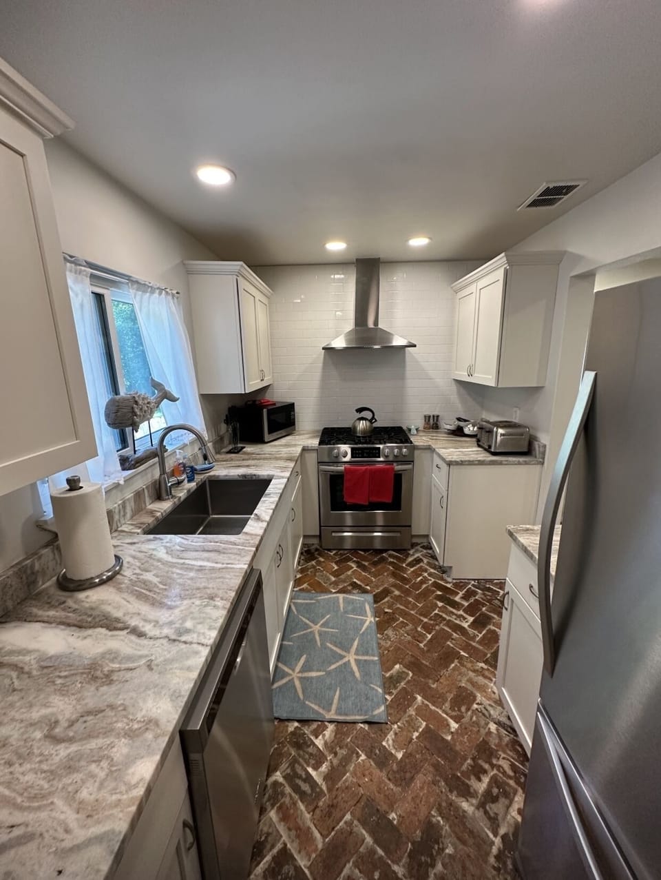 Fully stocked kitchen