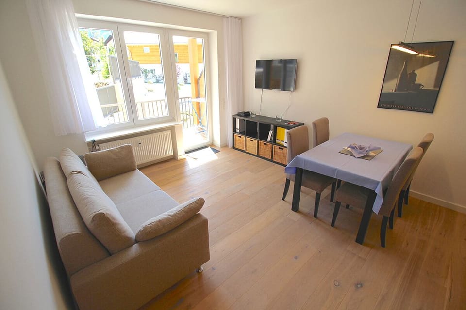 Apartment, 1 Bedroom, Terrace, Mountain View (Chamonix) | Living area | Flat-screen TV