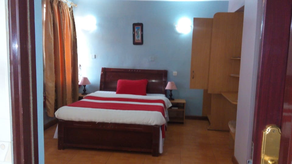 Executive Room | In-room safe, blackout drapes, free WiFi, bed sheets