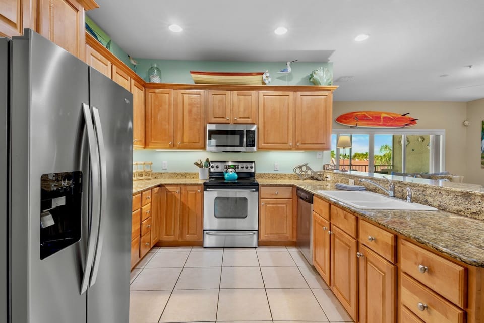 Fully equipped kitchen