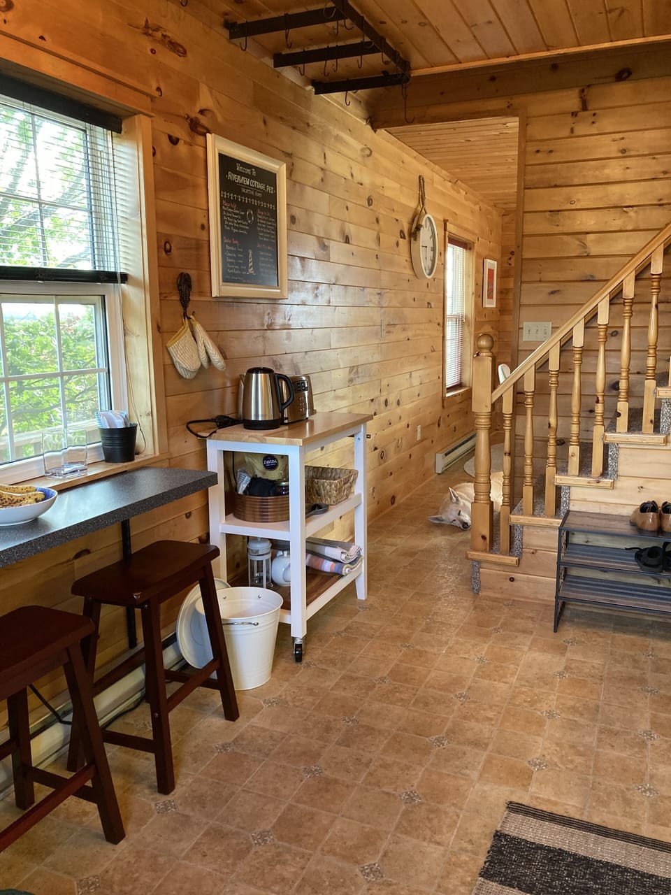 Mini breakfast bar and cart for coffee/extra storage.