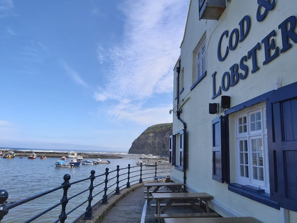 Pub with a view -2 min walk. Fabulous food & a great atmosphere!