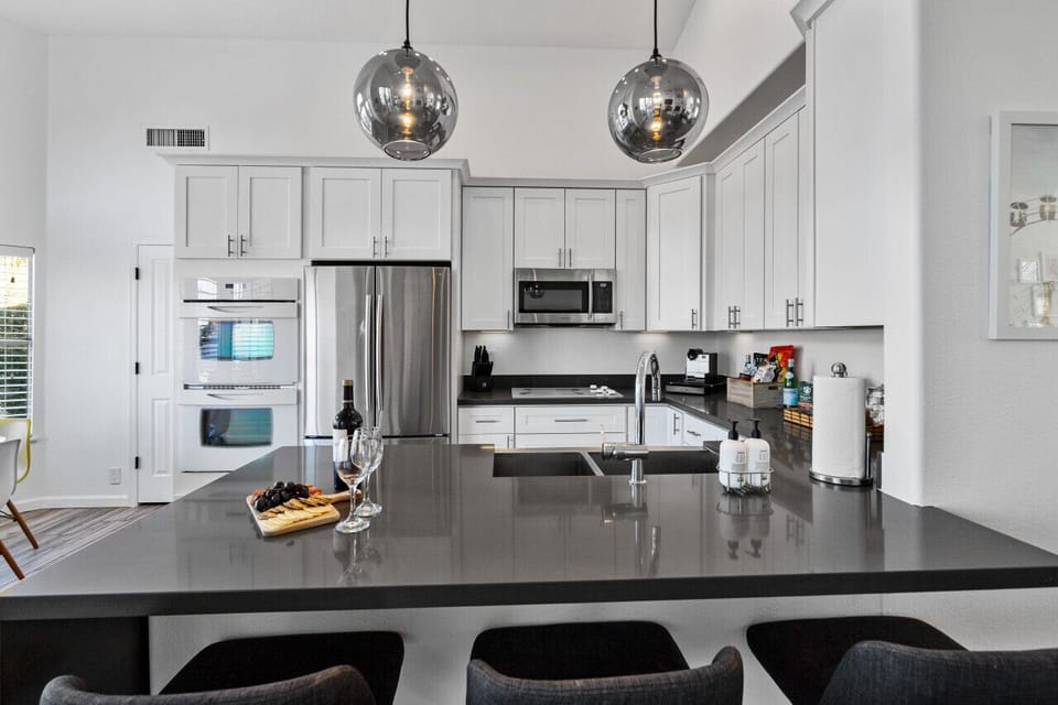 Modern chef’s kitchen perfect for cooking or entertaining