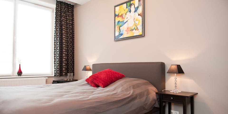 Minibar, cribs/infant beds, free WiFi