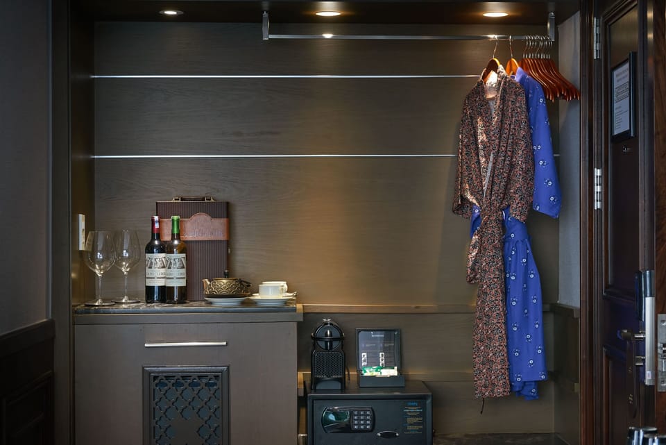 Grand Balcony Suite (2 Days 1 Night) | Premium bedding, down comforters, Tempur-Pedic beds, minibar