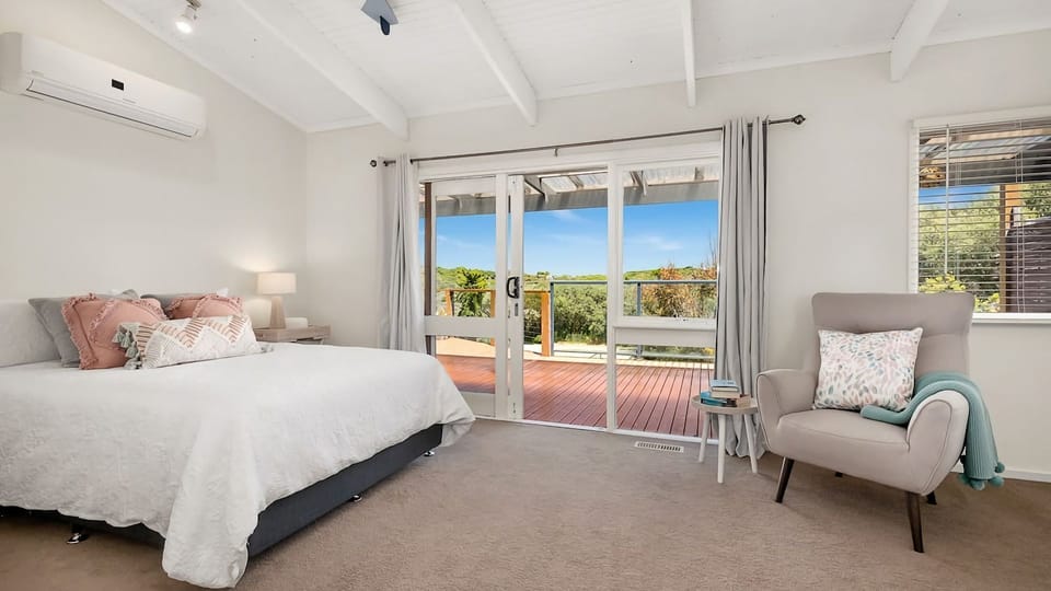 Willowdene Master Queen Bedroom