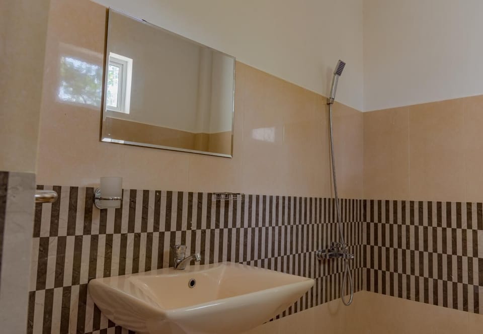 Harry Inn Bed and Breakfast in Negombo
