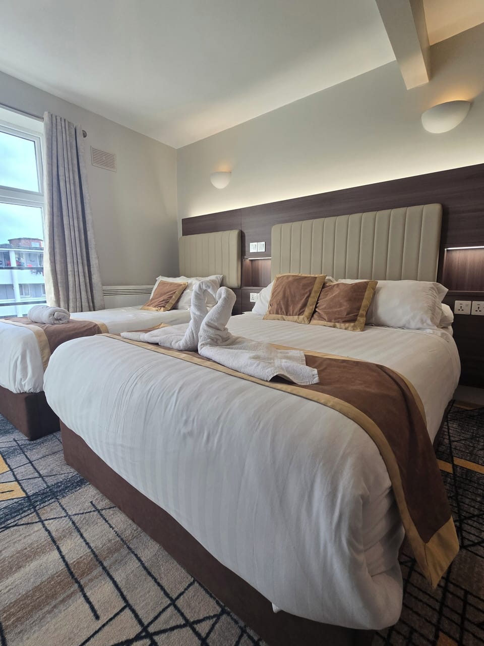 Free WiFi, bed sheets