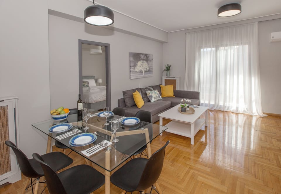 Apartment, 3 Bedrooms | Living area