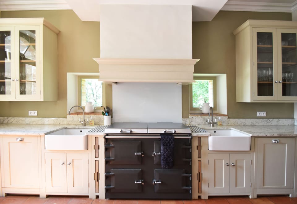 The Everhot range with 2 ovens, a hot plate, an induction hob & plate warmer