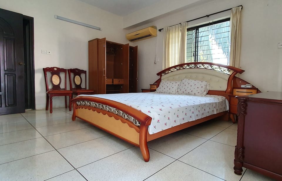 Premium bedding, down comforters, pillowtop beds, blackout drapes