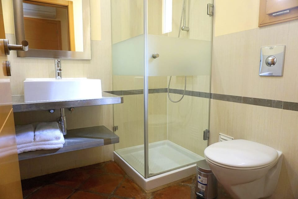 En suite Shower 