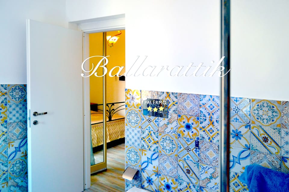 Signature Double Room, Ensuite, City View | Bathroom | Shower, rainfall showerhead, eco-friendly toiletries, hair dryer