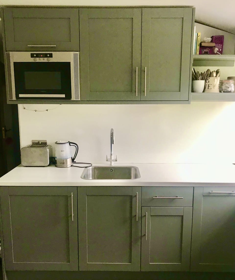 Perfect kitchenette - Sink fridge/freezer dishwasher, kettle, toaster, microwave