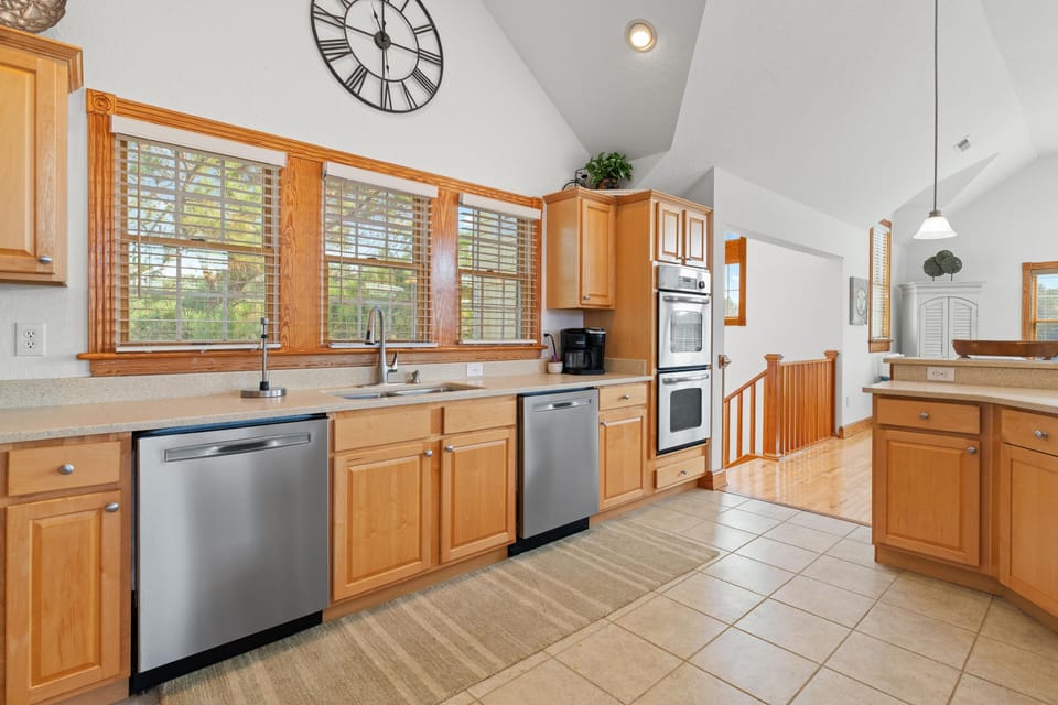 Kitchen - Top Level