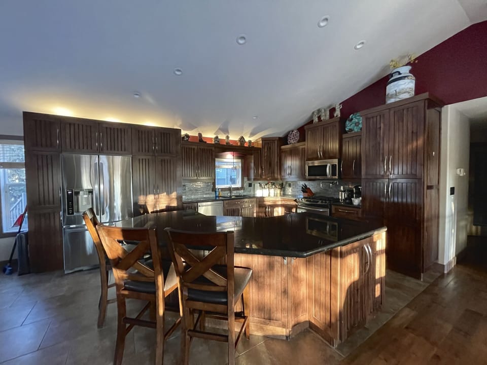 Kitchen island