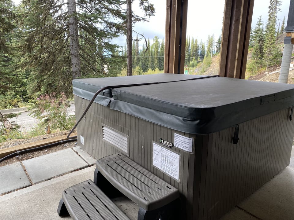 Private Hot Tub 