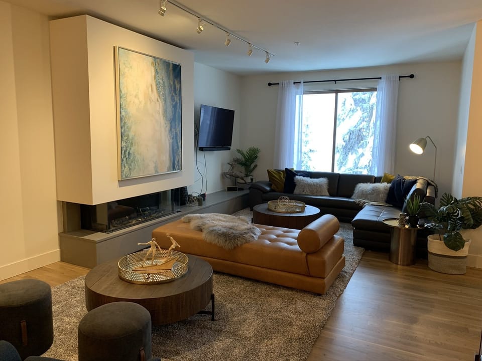 Living Room with Plenty of Seating