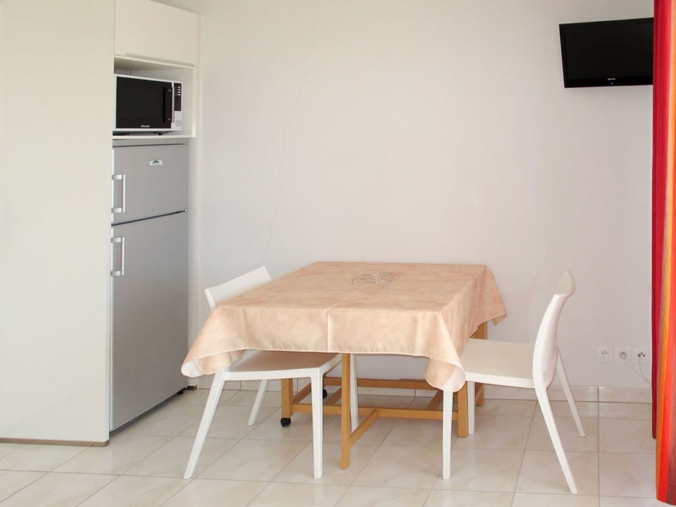 Furniture, Room, Property, Table, Floor, Chair, Interior Design, House, Material Property, Dining Room