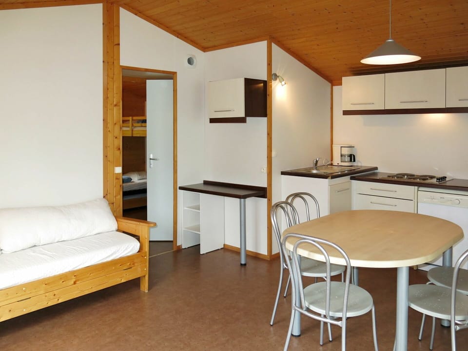 Furniture, Table, Wood, Building, Interior Design, Lighting, Architecture, Comfort, Flooring, Floor