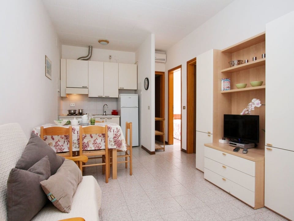 Room, Furniture, Property, Interior Design, Living Room, Building, Yellow, Floor, House, Real Estate