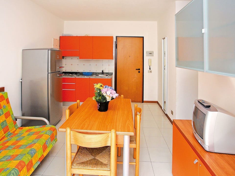Room, Orange, Furniture, Property, Interior Design, Floor, Building, Yellow, House, Table