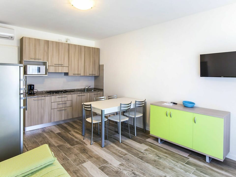 Room, Furniture, Property, Floor, Yellow, Cabinetry, Kitchen, Building, Interior Design, House