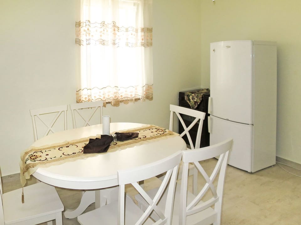 Room, Furniture, Property, Interior Design, Product, Table, Floor, Wall, House, Architecture