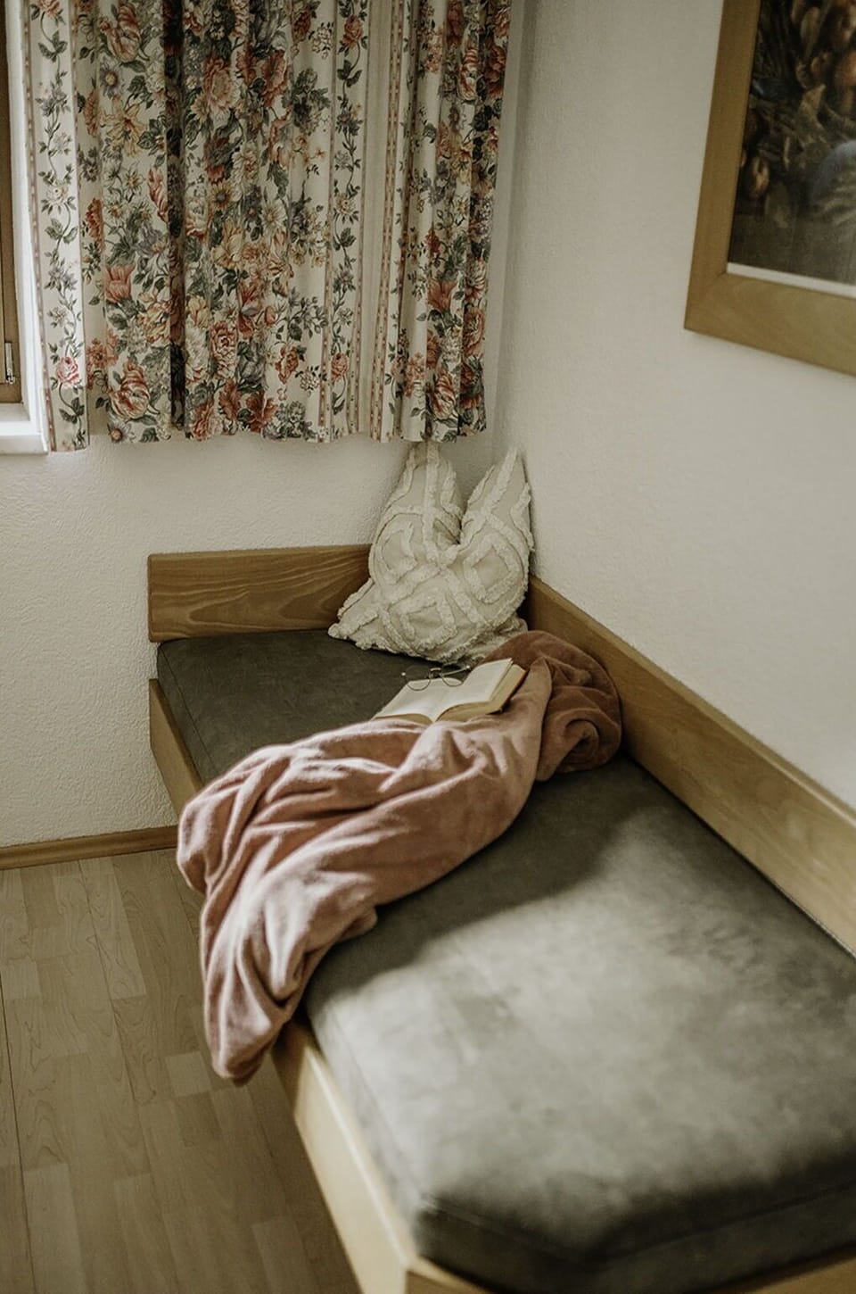 Wood, Flooring, Floor, Furniture, Interior Design, Room, Comfort, Linens, Hardwood, Bedroom