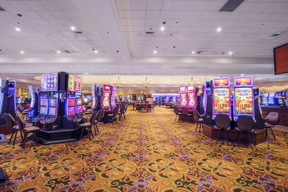 Casino Queen Hotel Hotel in Saint Louis